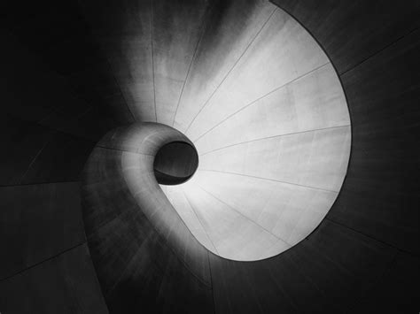 types of balance in photography|Balance and Visual Weight in Photography.